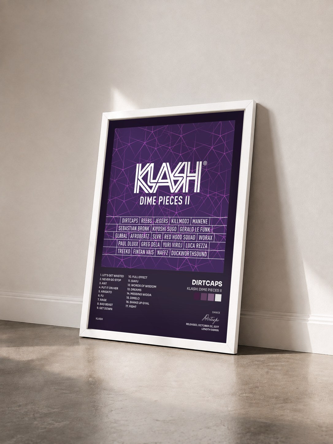 #blanc Tableau de l'album KLASH: Dime Pieces II de Dirtcaps vu de trois quarts, cadre blanc
