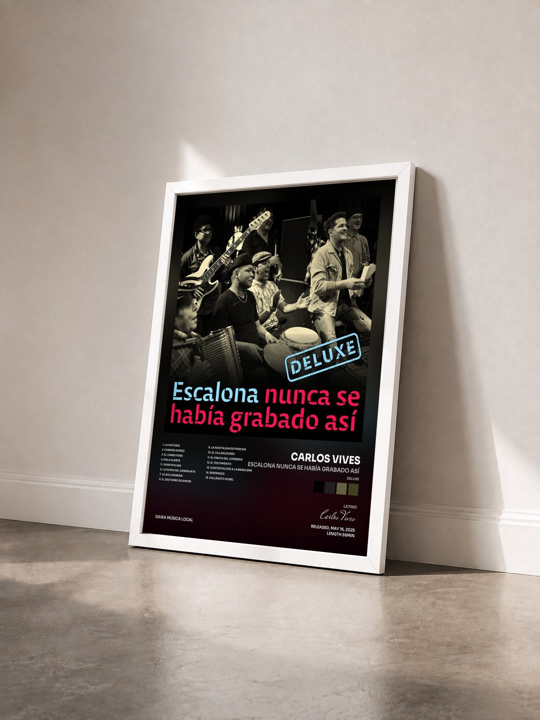 #blanc Tableau de l'album Escalona Nunca Se Había Grabado Así (Deluxe) de Carlos Vives vu de trois quarts, cadre blanc