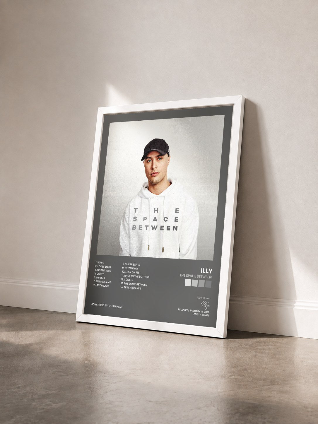 #blanc Tableau de l'album The Space Between de Illy vu de trois quarts, cadre blanc
