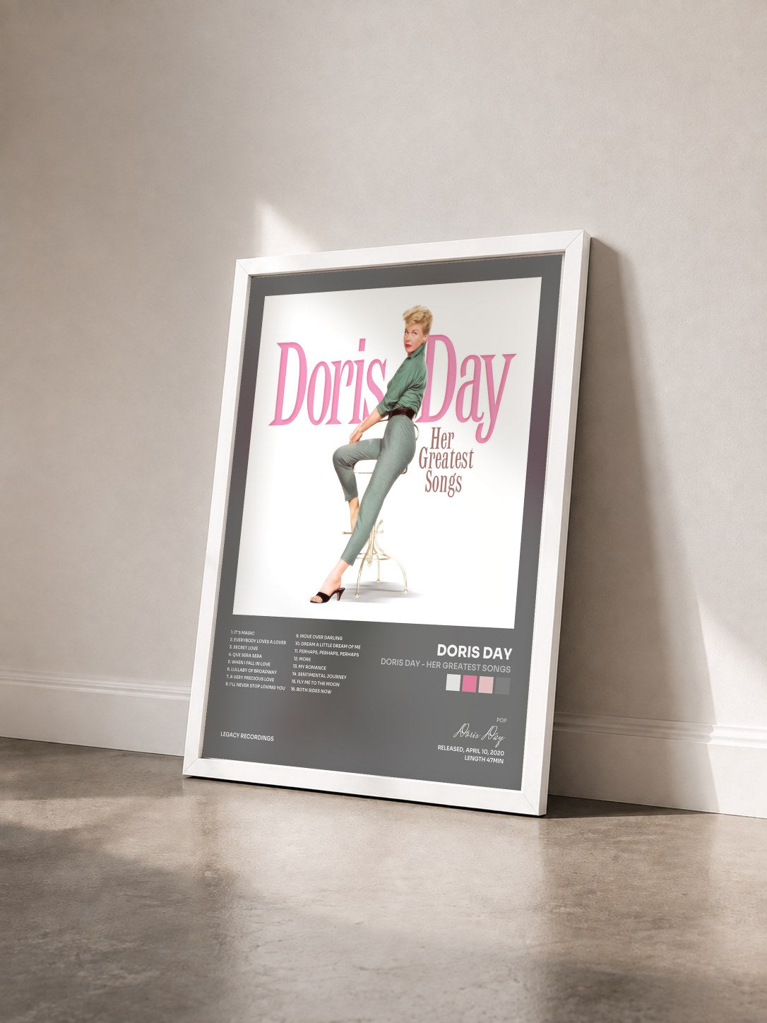 #blanc Tableau de l'album Doris Day - Her Greatest Songs de Doris Day vu de trois quarts, cadre blanc