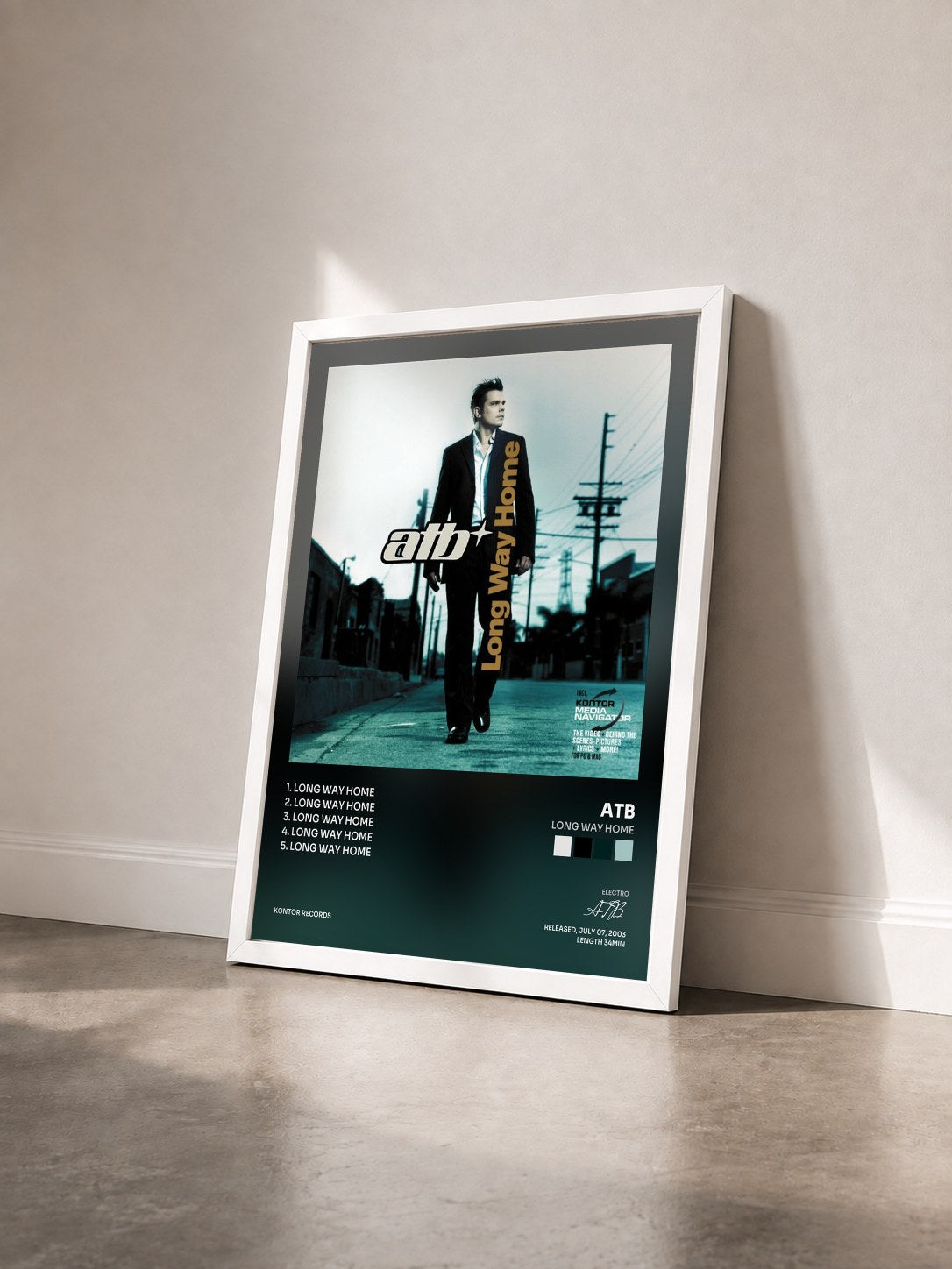 #blanc Tableau de l'album Long Way Home de ATB vu de trois quarts, cadre blanc