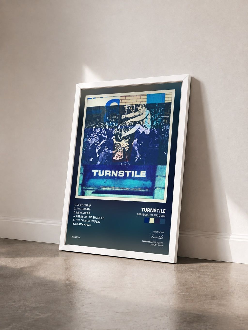 #blanc Tableau de l'album Pressure to Succeed de Turnstile vu de trois quarts, cadre blanc
