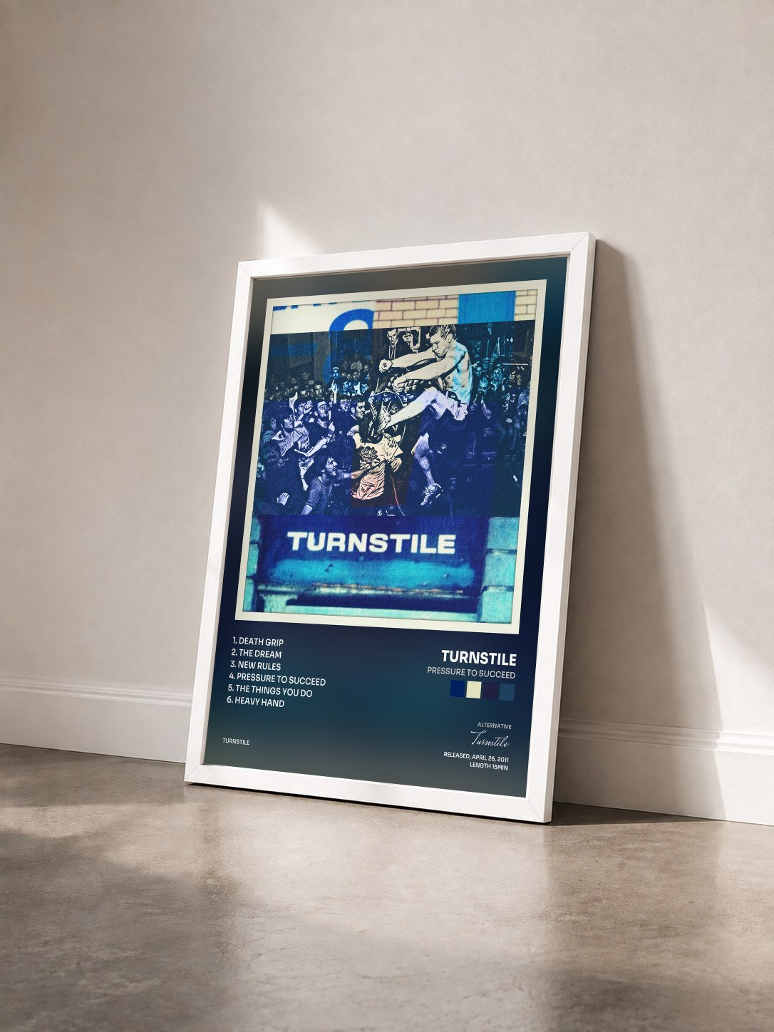 #blanc Tableau de l'album Pressure to Succeed de Turnstile vu de trois quarts, cadre blanc