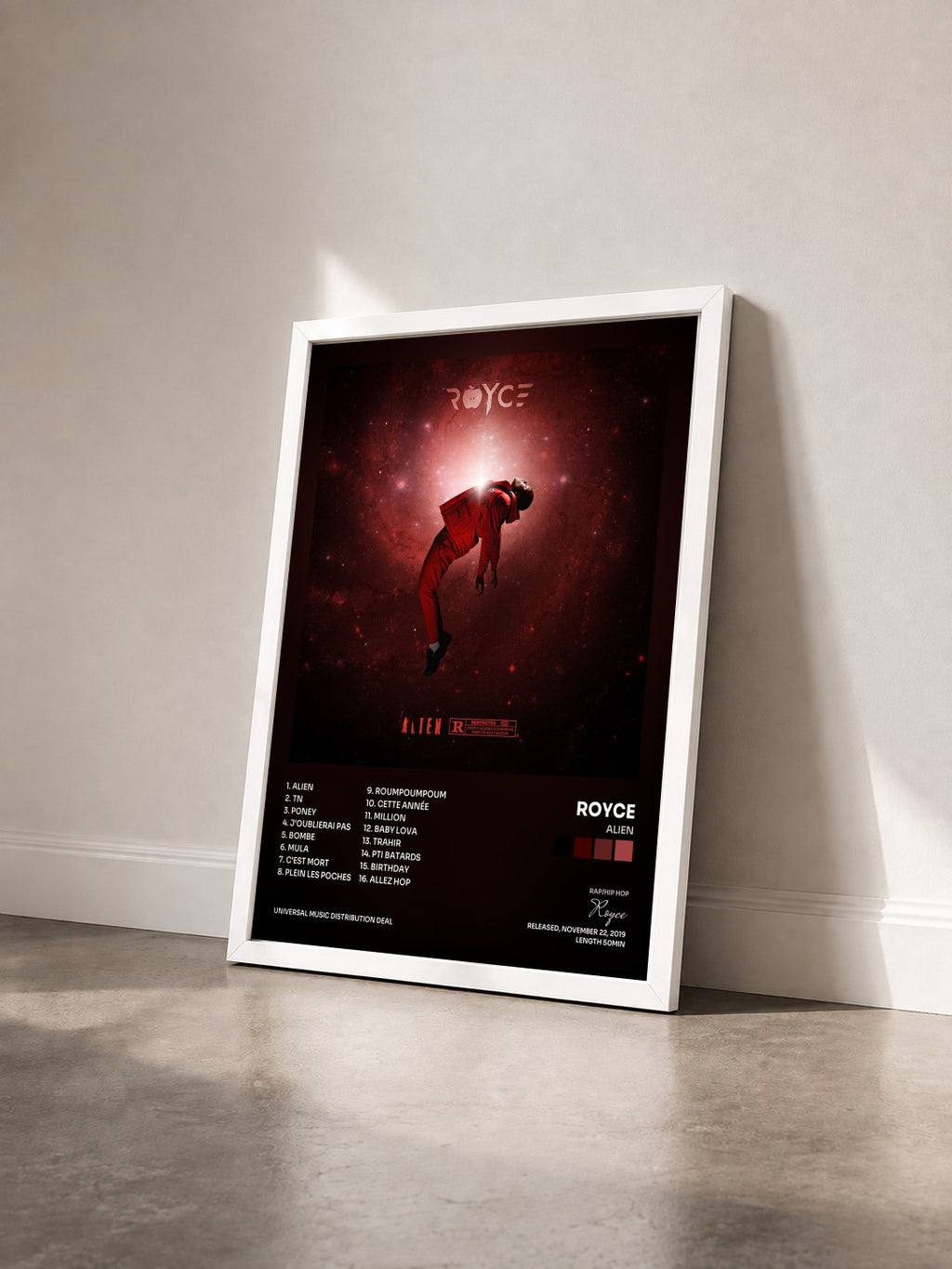 #blanc Tableau de l'album Alien de Royce vu de trois quarts, cadre blanc