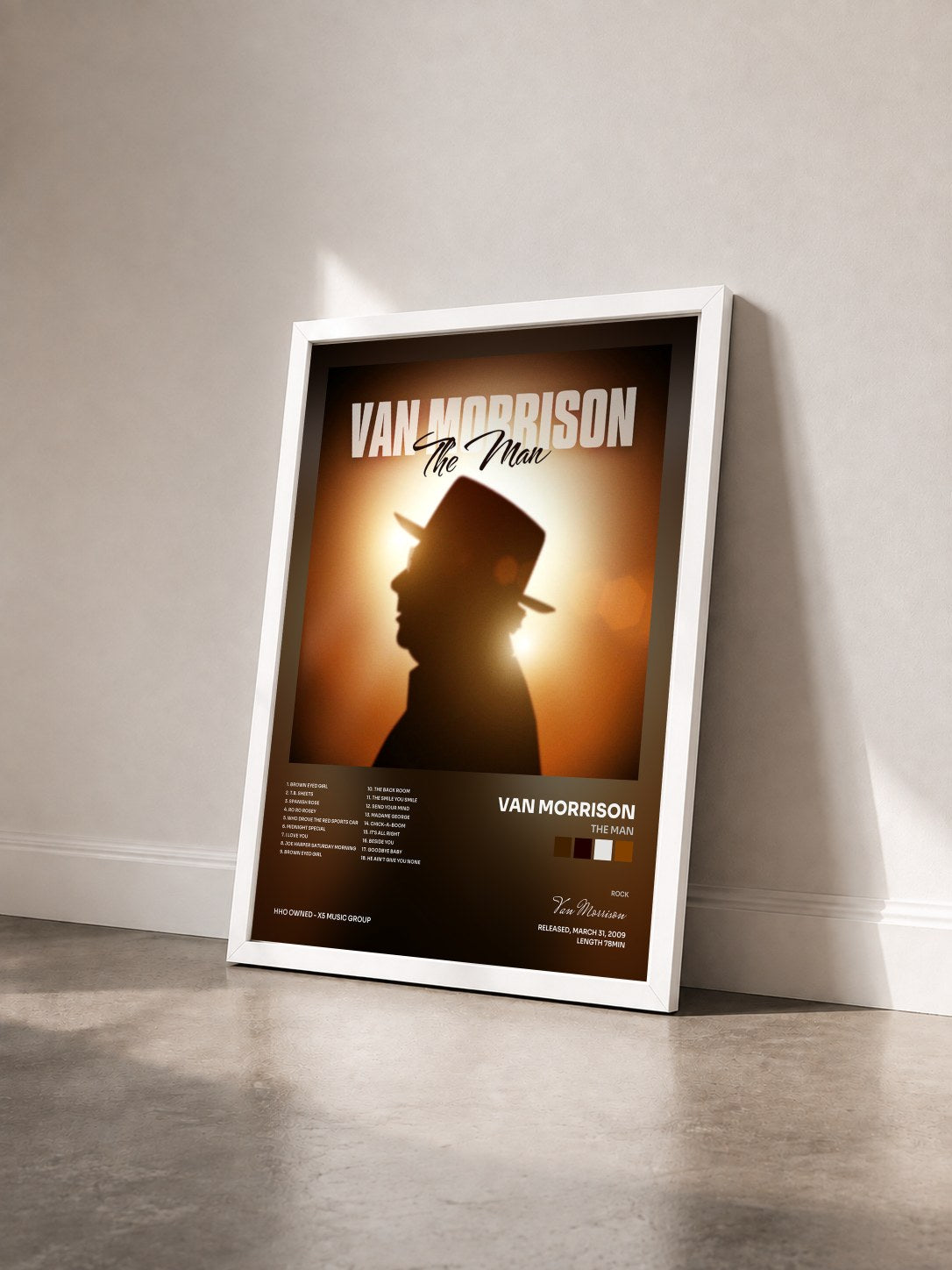 #blanc Tableau de l'album The Man de Van Morrison vu de trois quarts, cadre blanc