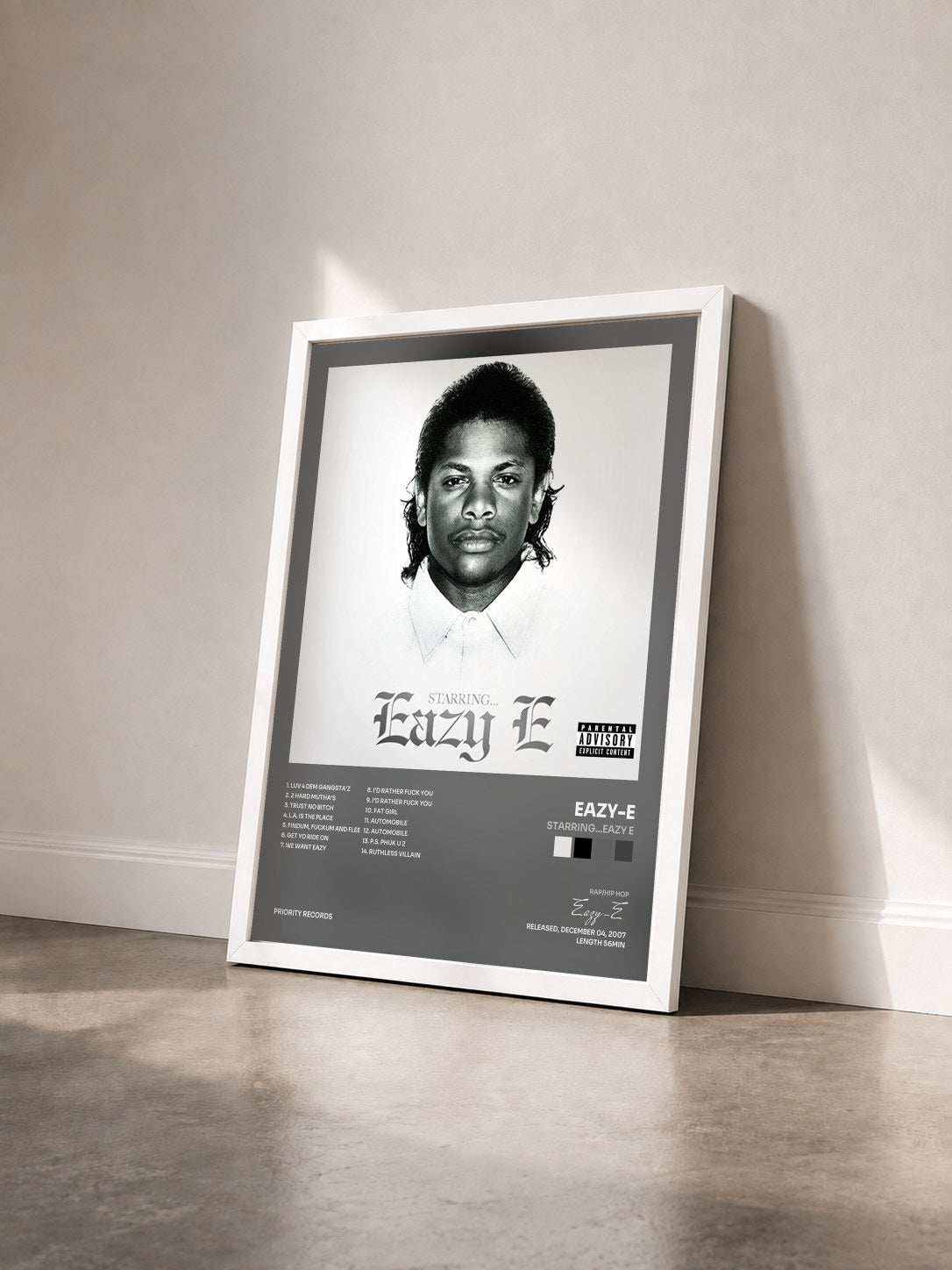 #blanc Tableau de l'album Starring...Eazy E de Eazy-E vu de trois quarts, cadre blanc