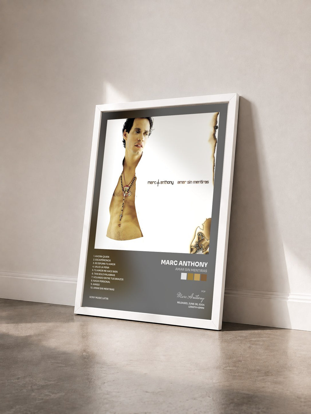 #blanc Tableau de l'album Amar Sin Mentiras de Marc Anthony vu de trois quarts, cadre blanc