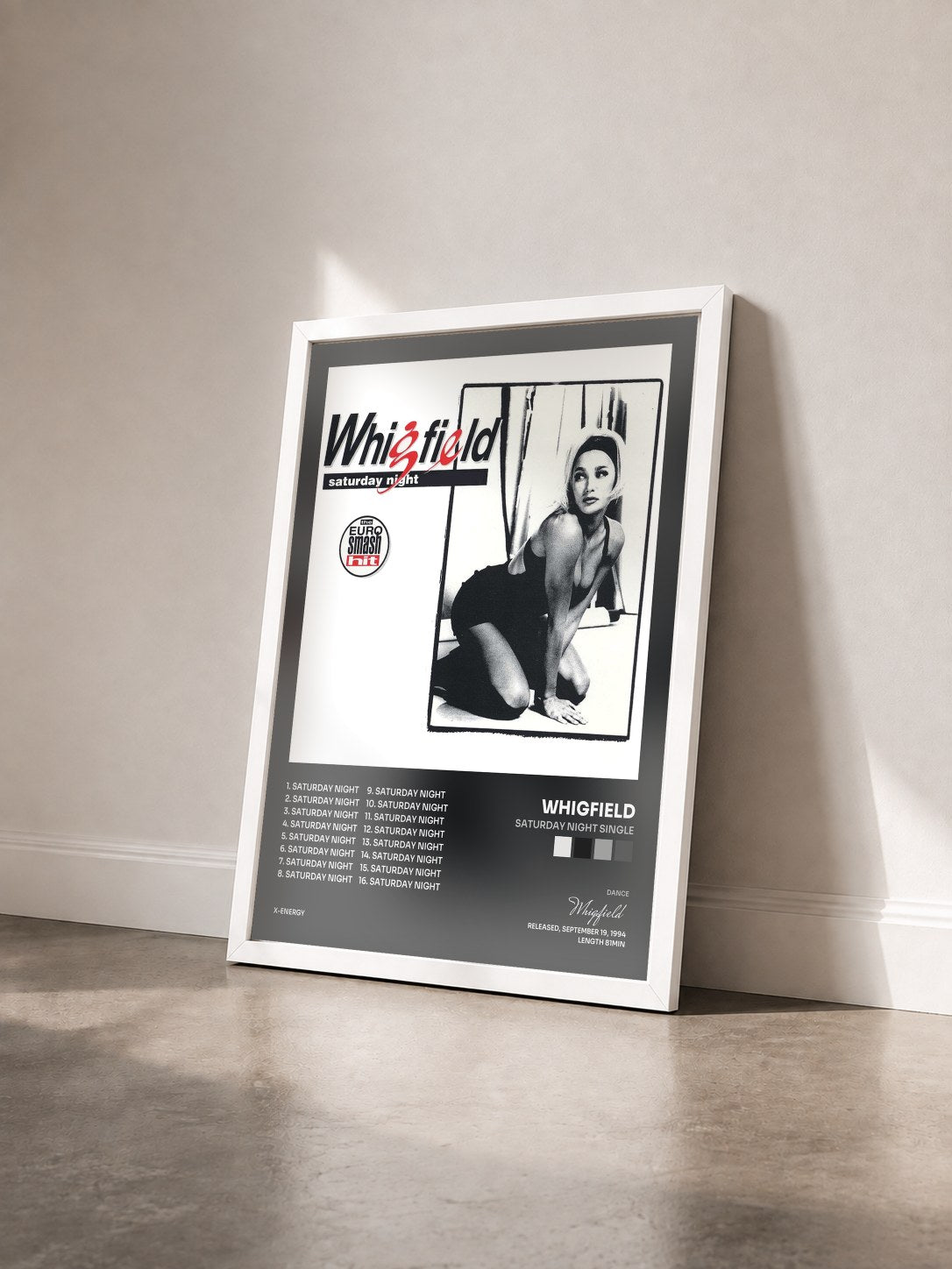 #blanc Tableau de l'album Saturday Night Single de Whigfield vu de trois quarts, cadre blanc