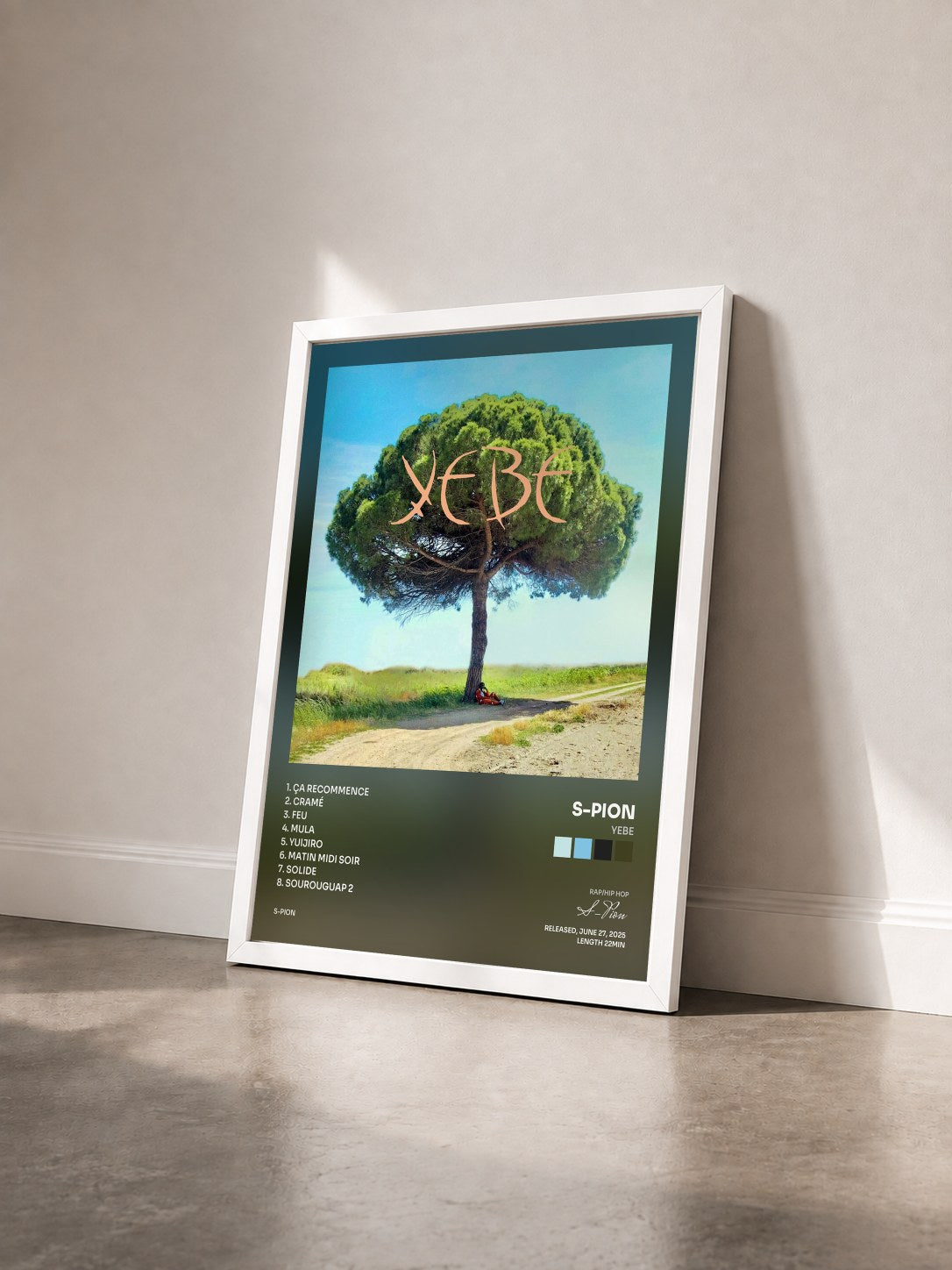 #blanc Tableau de l'album Yebe de S-Pion vu de trois quarts, cadre blanc