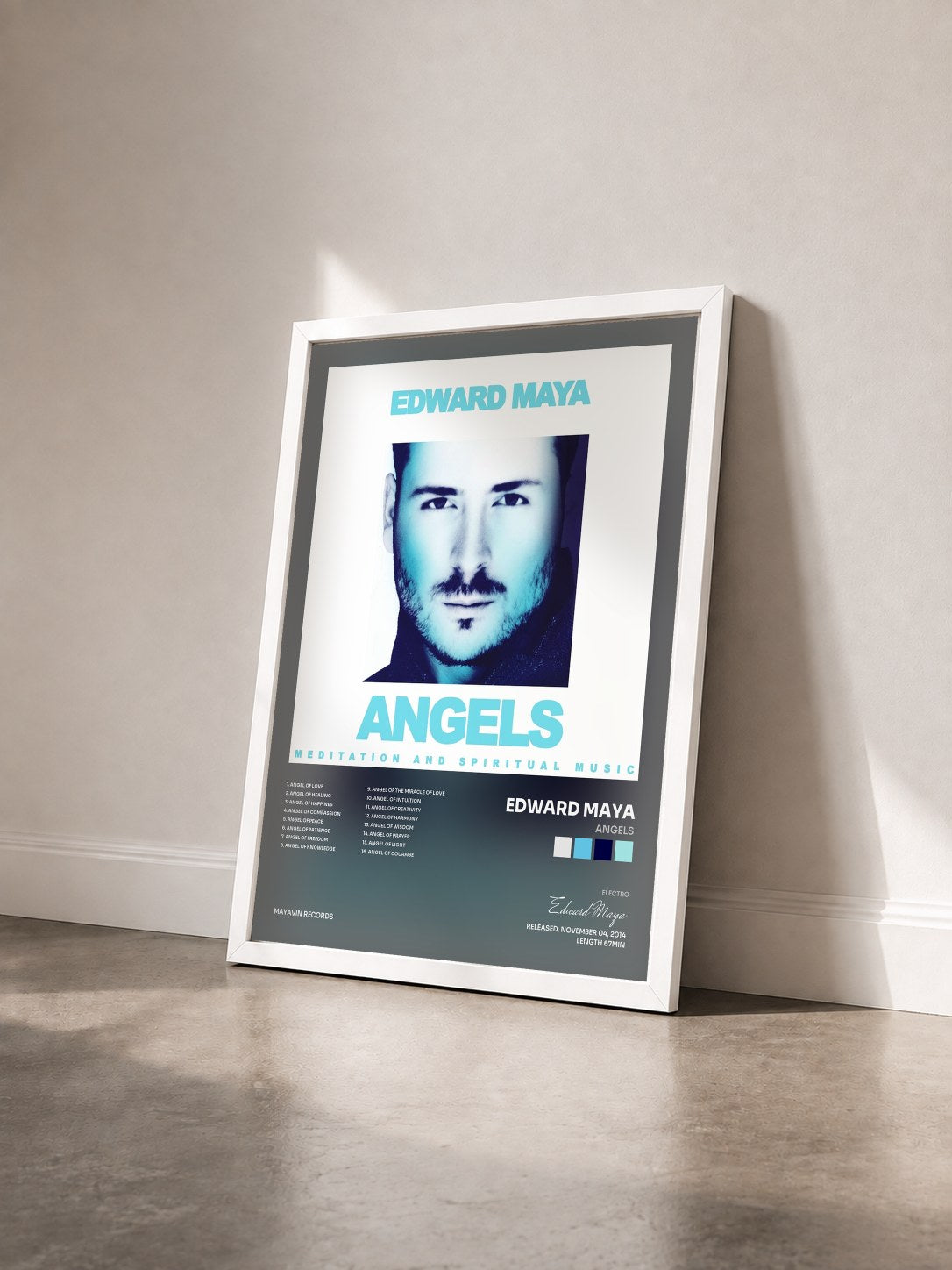 #blanc Tableau de l'album Angels de Edward Maya vu de trois quarts, cadre blanc
