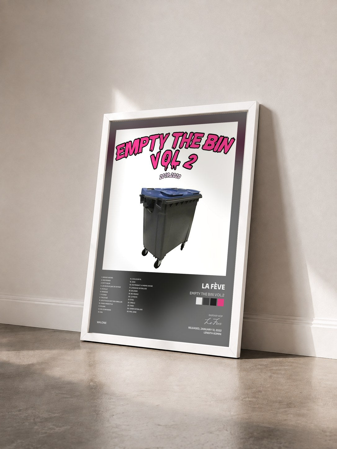 #blanc Tableau de l'album EMPTY THE BIN VOL.2 de La Fève vu de trois quarts, cadre blanc