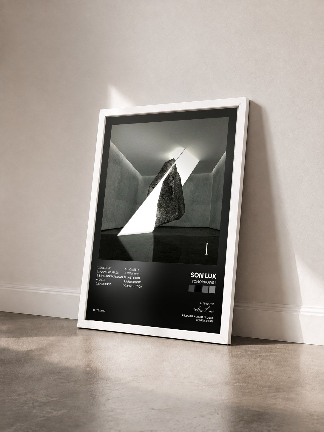 #blanc Tableau de l'album Tomorrows I de Son Lux vu de trois quarts, cadre blanc