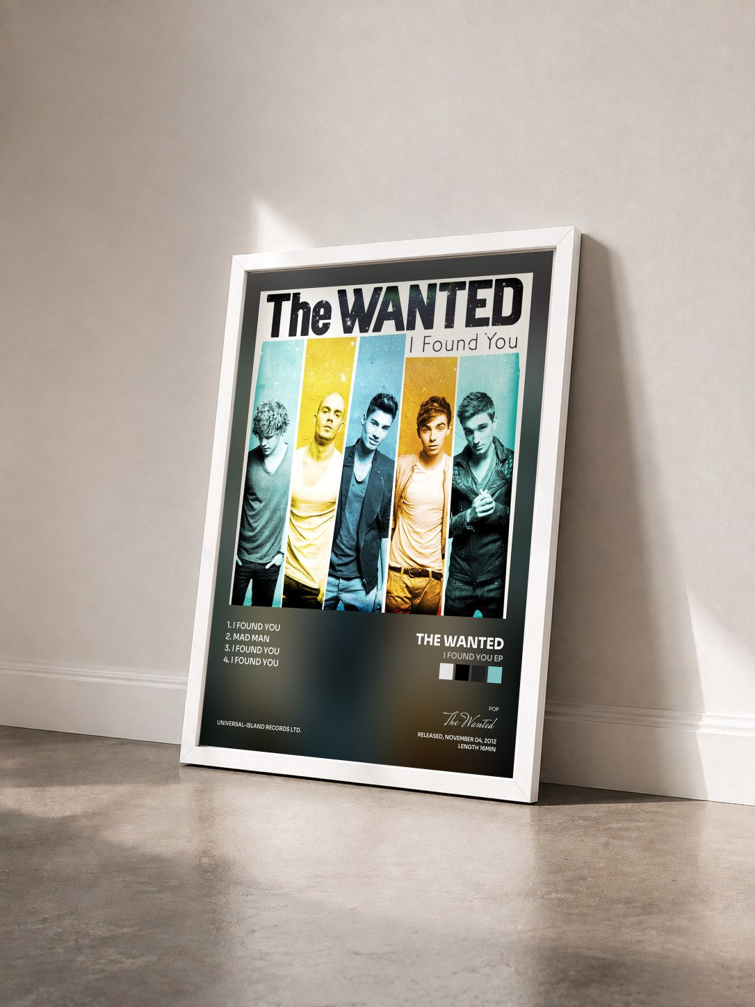 #blanc Tableau de l'album I Found You EP de The Wanted vu de trois quarts, cadre blanc