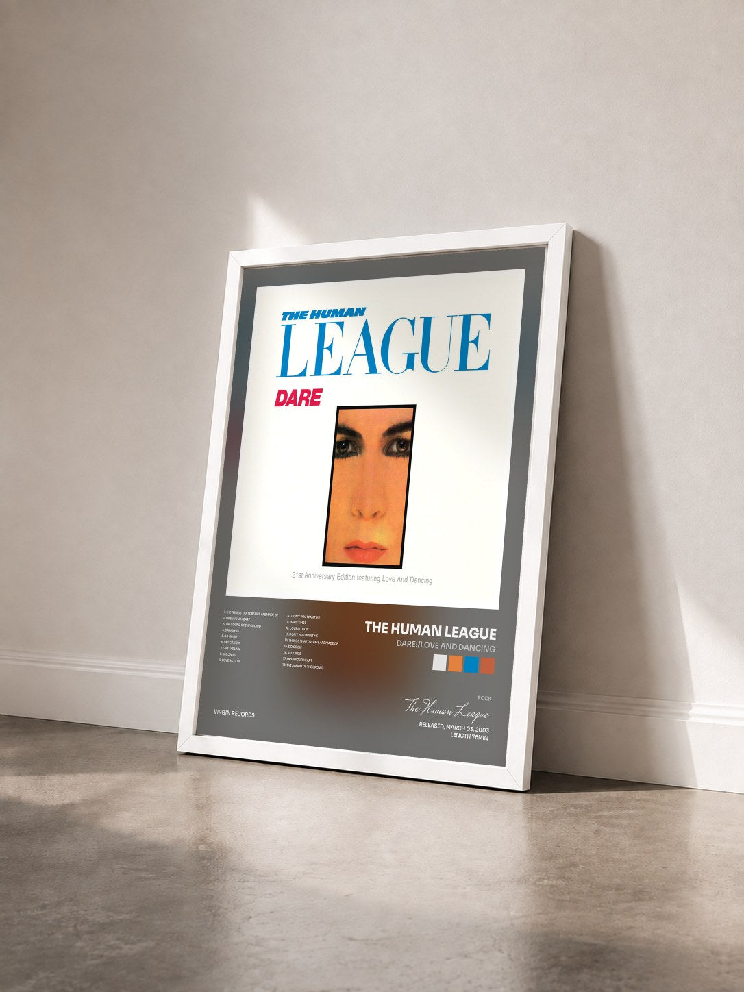 #blanc Tableau de l'album Dare!/Love And Dancing de The Human League vu de trois quarts, cadre blanc
