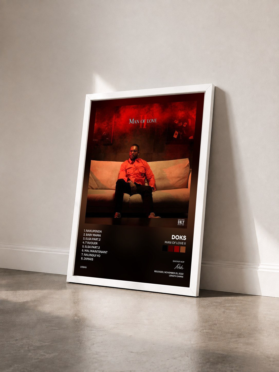 #blanc Tableau de l'album Man Of Love II de Doks vu de trois quarts, cadre blanc