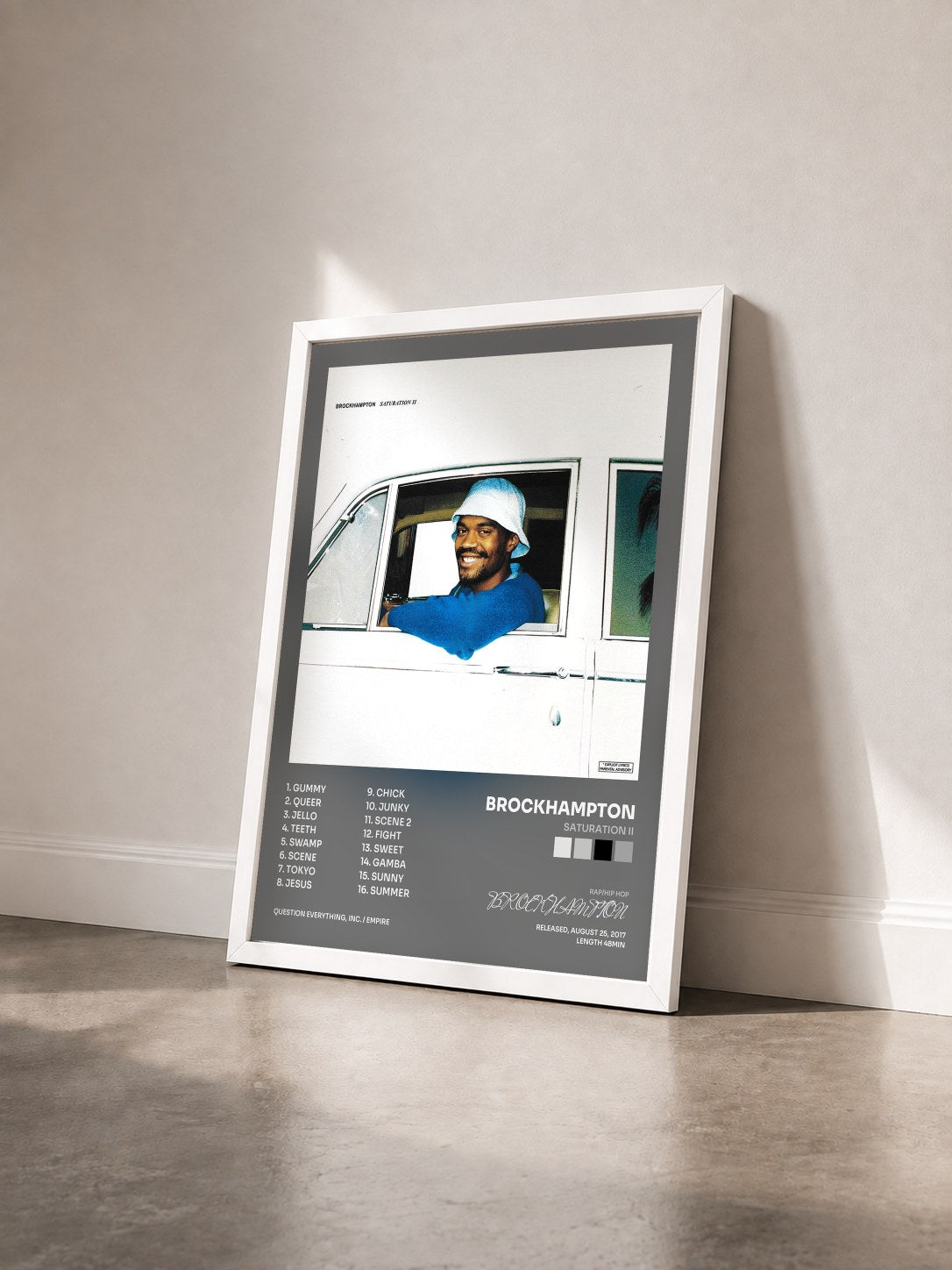 #blanc Tableau de l'album SATURATION II de BROCKHAMPTON vu de trois quarts, cadre blanc