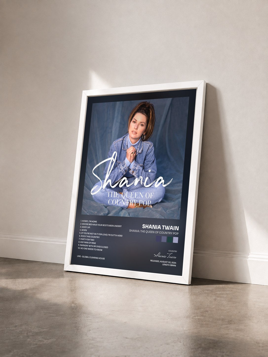 #blanc Tableau de l'album Shania: The Queen Of Country Pop de Shania Twain vu de trois quarts, cadre blanc