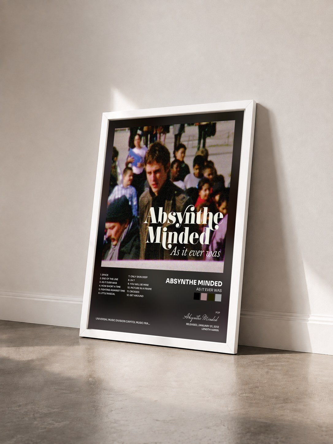 #blanc Tableau de l'album As It Ever Was de Absynthe Minded vu de trois quarts, cadre blanc