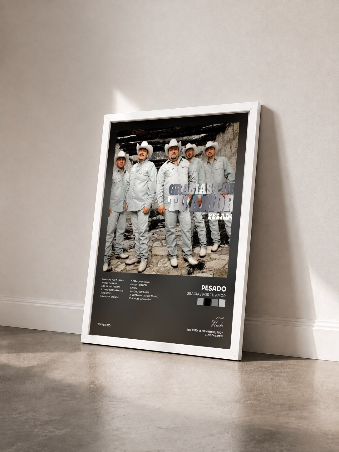 #blanc Tableau de l'album Gracias por tu amor de Pesado vu de trois quarts, cadre blanc