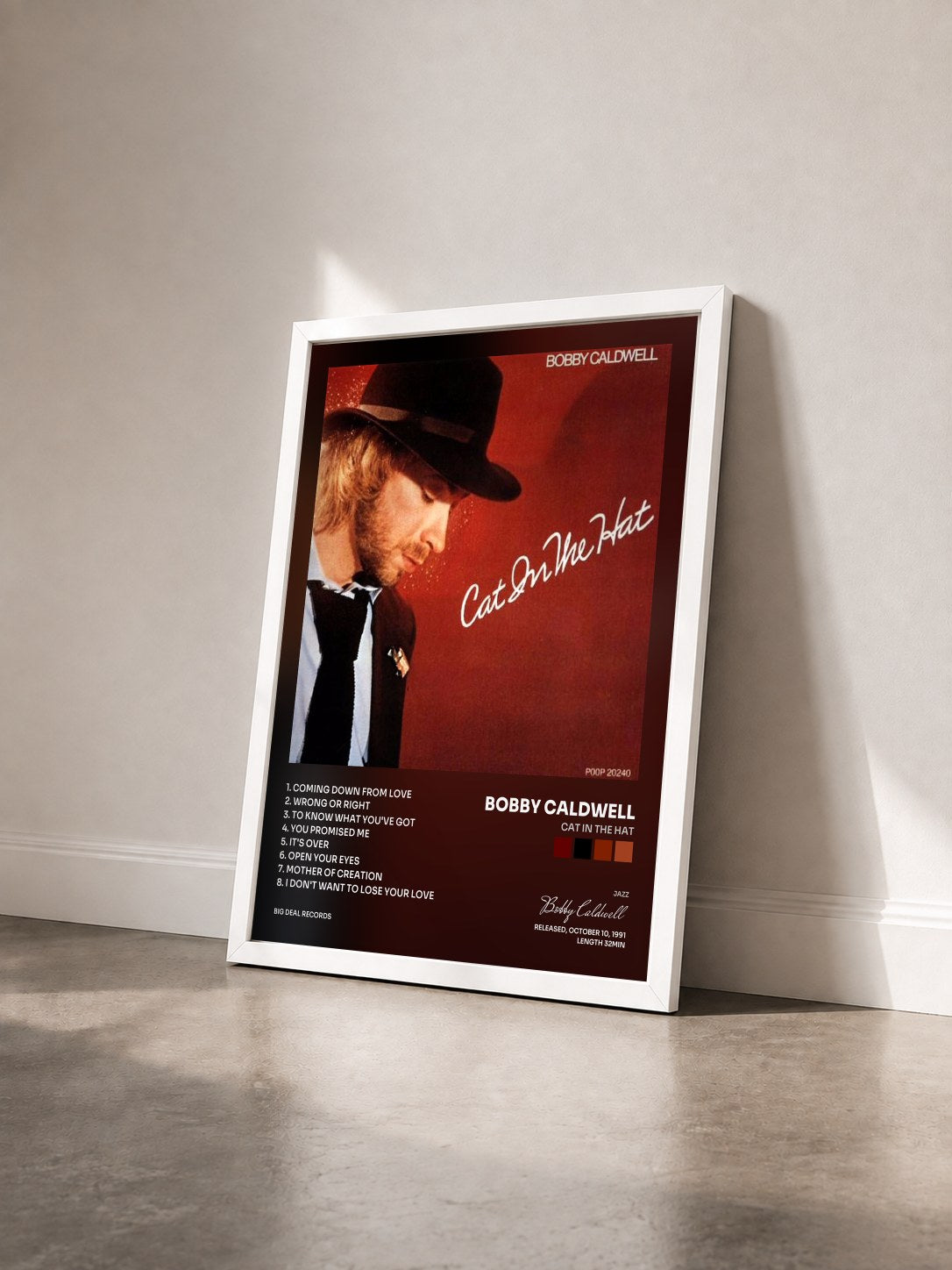 #blanc Tableau de l'album Cat in the Hat de Bobby Caldwell vu de trois quarts, cadre blanc