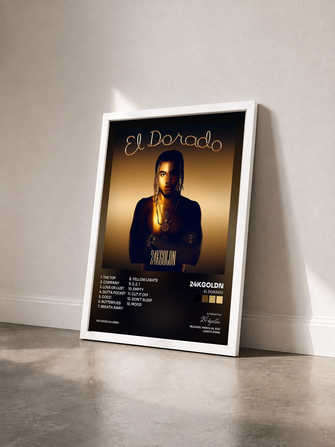 #blanc Tableau de l'album El Dorado de 24kgoldn vu de trois quarts, cadre blanc
