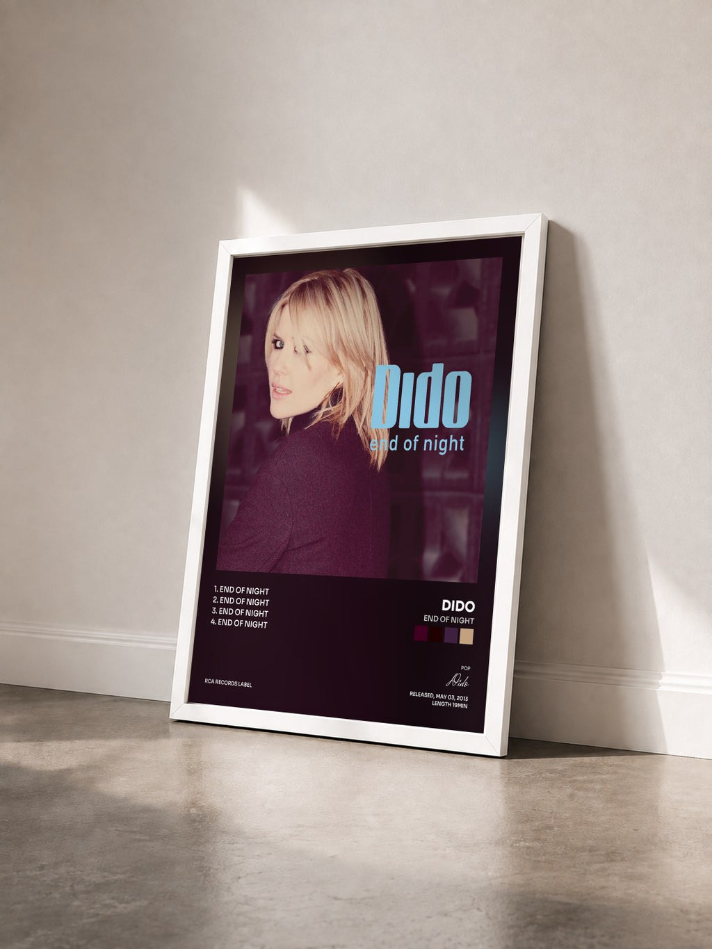 #blanc Tableau de l'album End of Night de Dido vu de trois quarts, cadre blanc