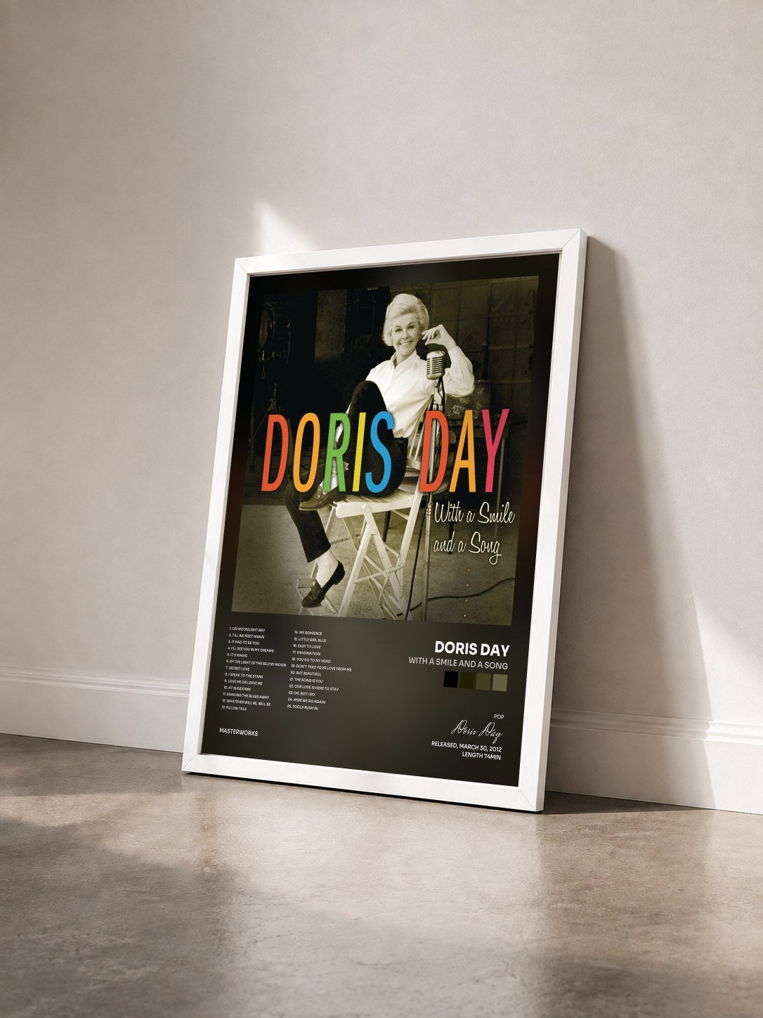#blanc Tableau de l'album With A Smile And A Song de Doris Day vu de trois quarts, cadre blanc