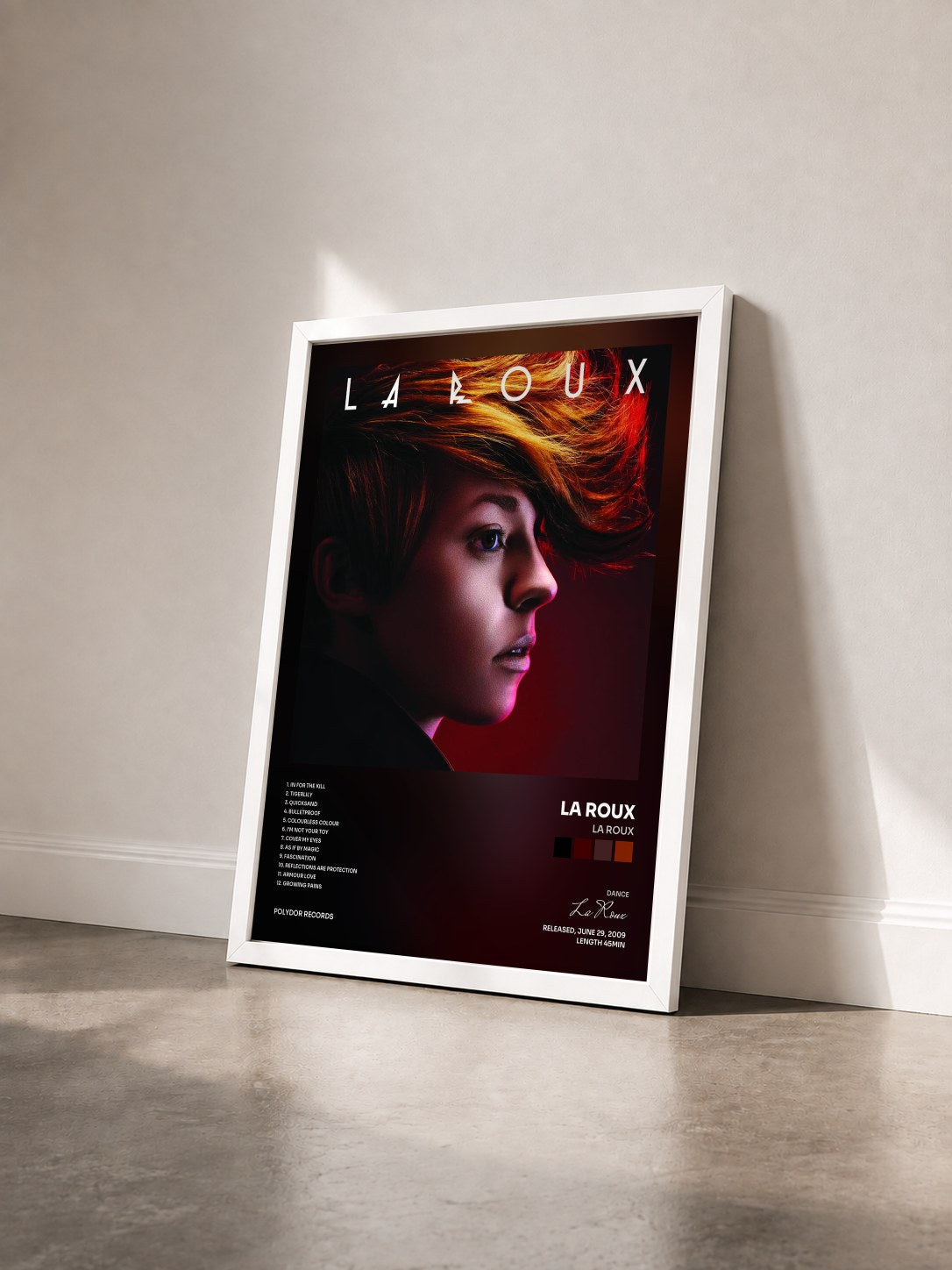 #blanc Tableau de l'album La Roux de La Roux vu de trois quarts, cadre blanc