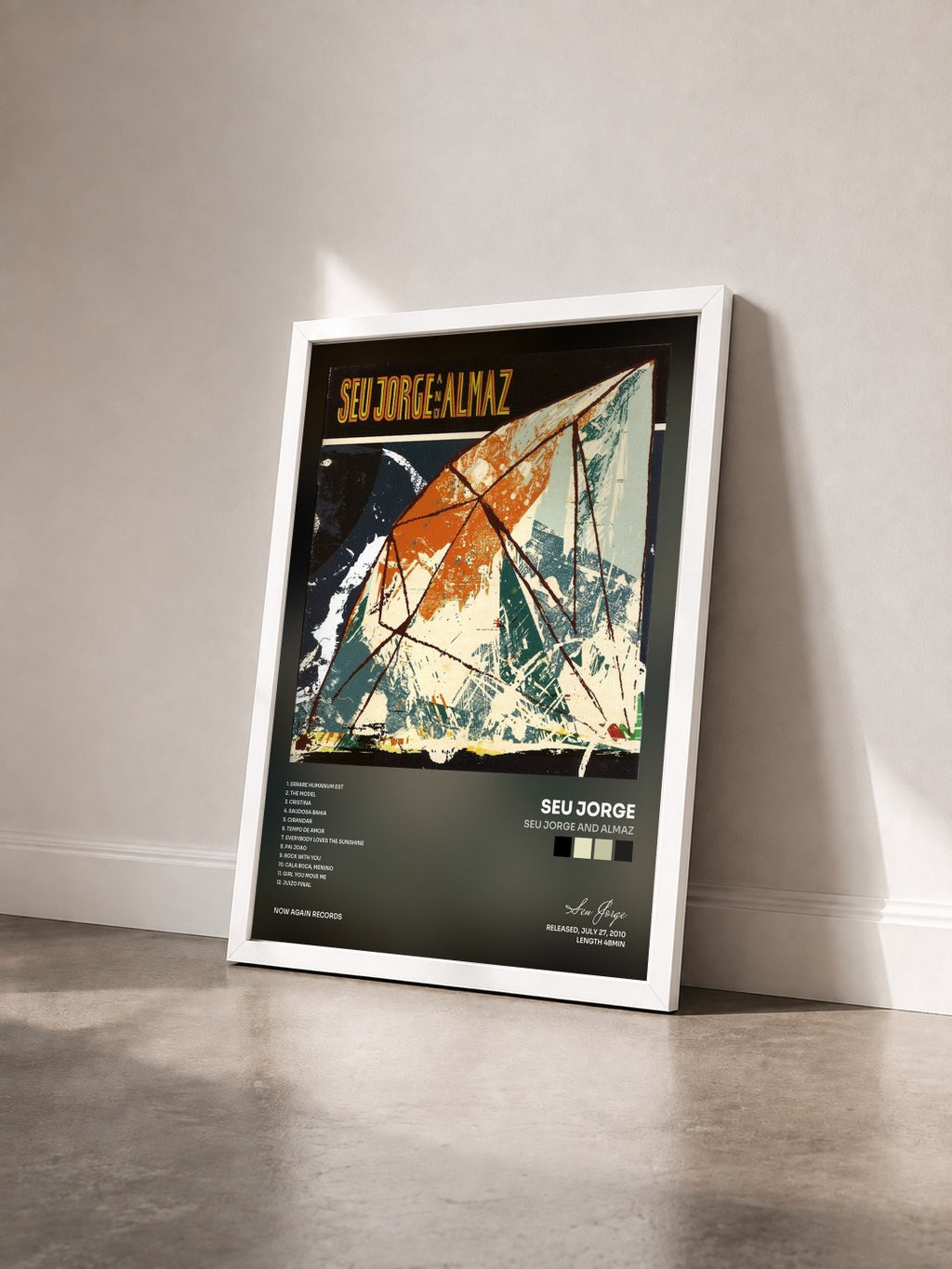 #blanc Tableau de l'album Seu Jorge and Almaz de Seu Jorge vu de trois quarts, cadre blanc