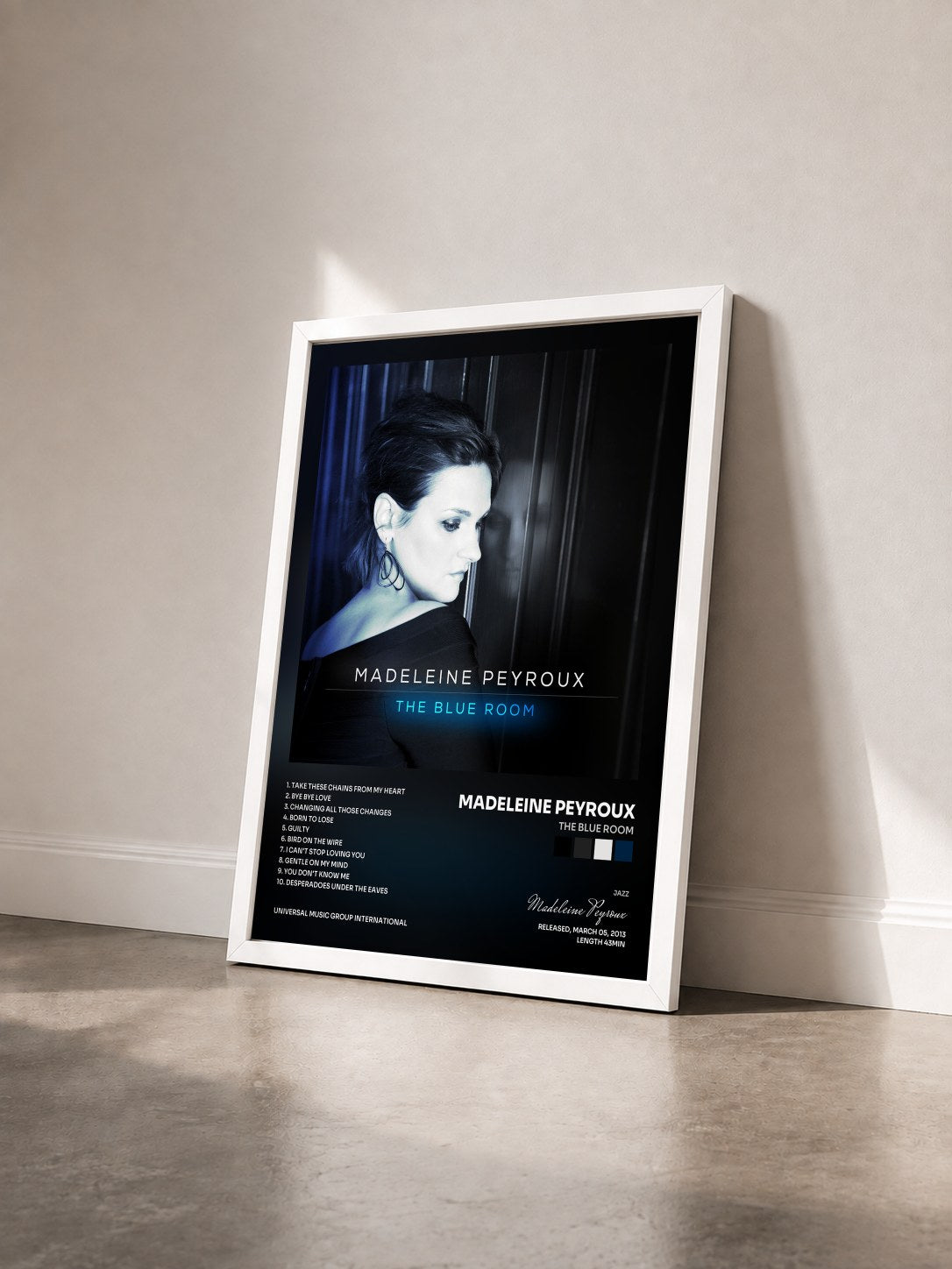 #blanc Tableau de l'album The Blue Room de Madeleine Peyroux vu de trois quarts, cadre blanc