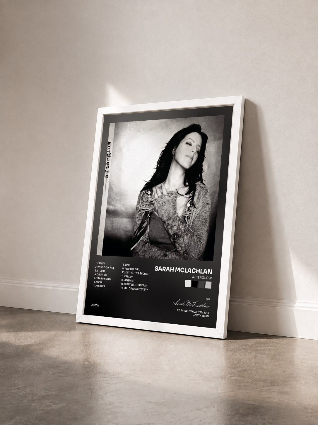 #blanc Tableau de l'album Afterglow de Sarah McLachlan vu de trois quarts, cadre blanc