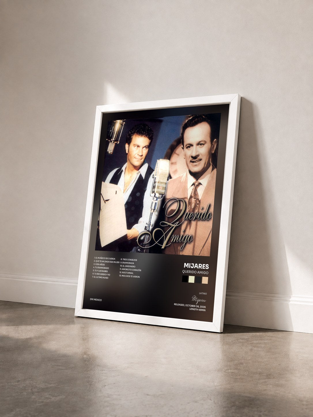 #blanc Tableau de l'album Querido Amigo de Mijares vu de trois quarts, cadre blanc