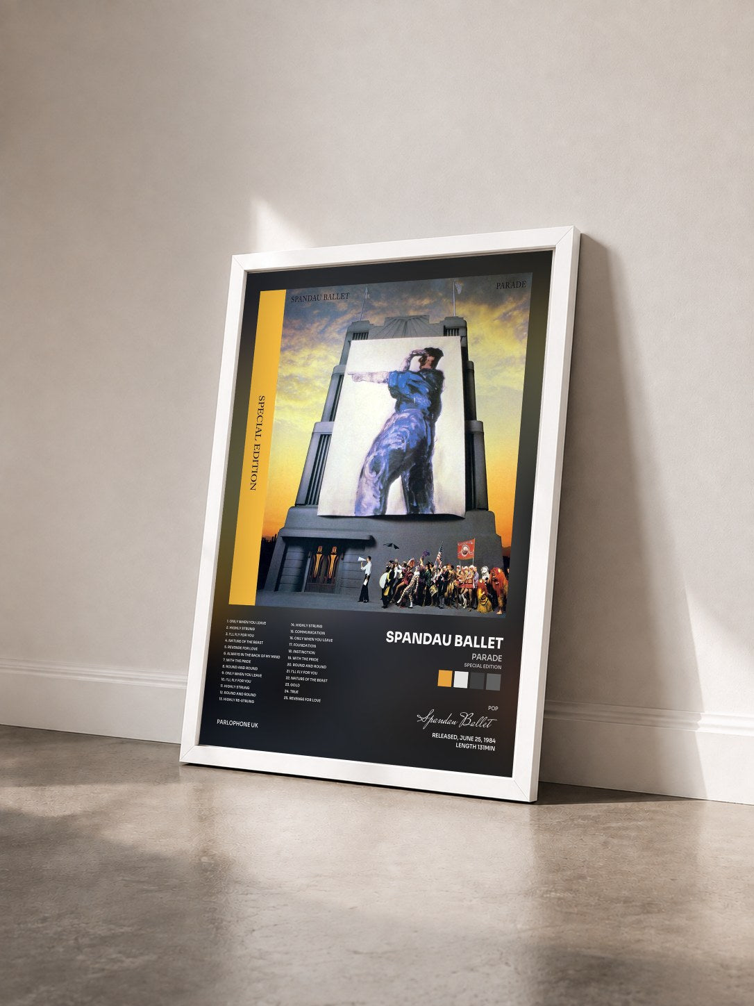 #blanc Tableau de l'album Parade (Special Edition) de Spandau Ballet vu de trois quarts, cadre blanc