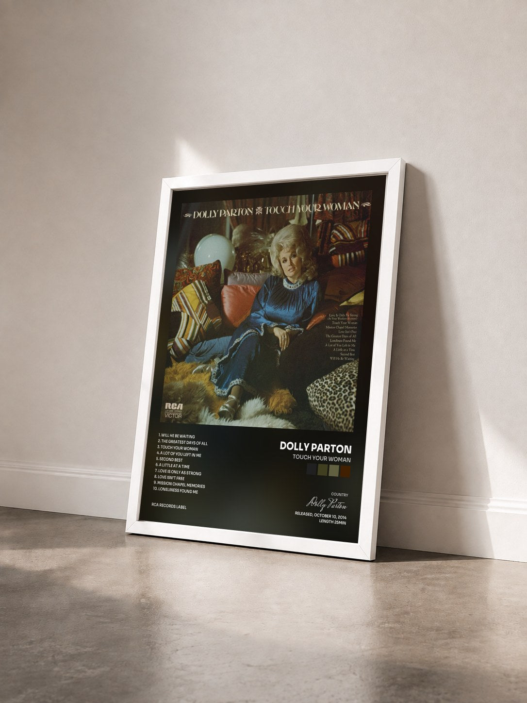#blanc Tableau de l'album Touch Your Woman de Dolly Parton vu de trois quarts, cadre blanc