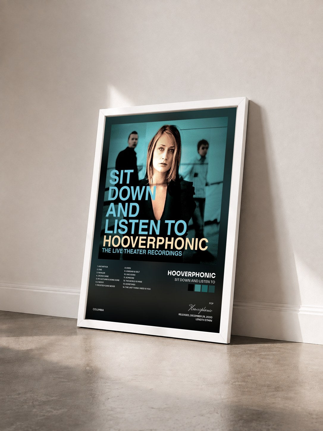 #blanc Tableau de l'album Sit Down And Listen To de Hooverphonic vu de trois quarts, cadre blanc