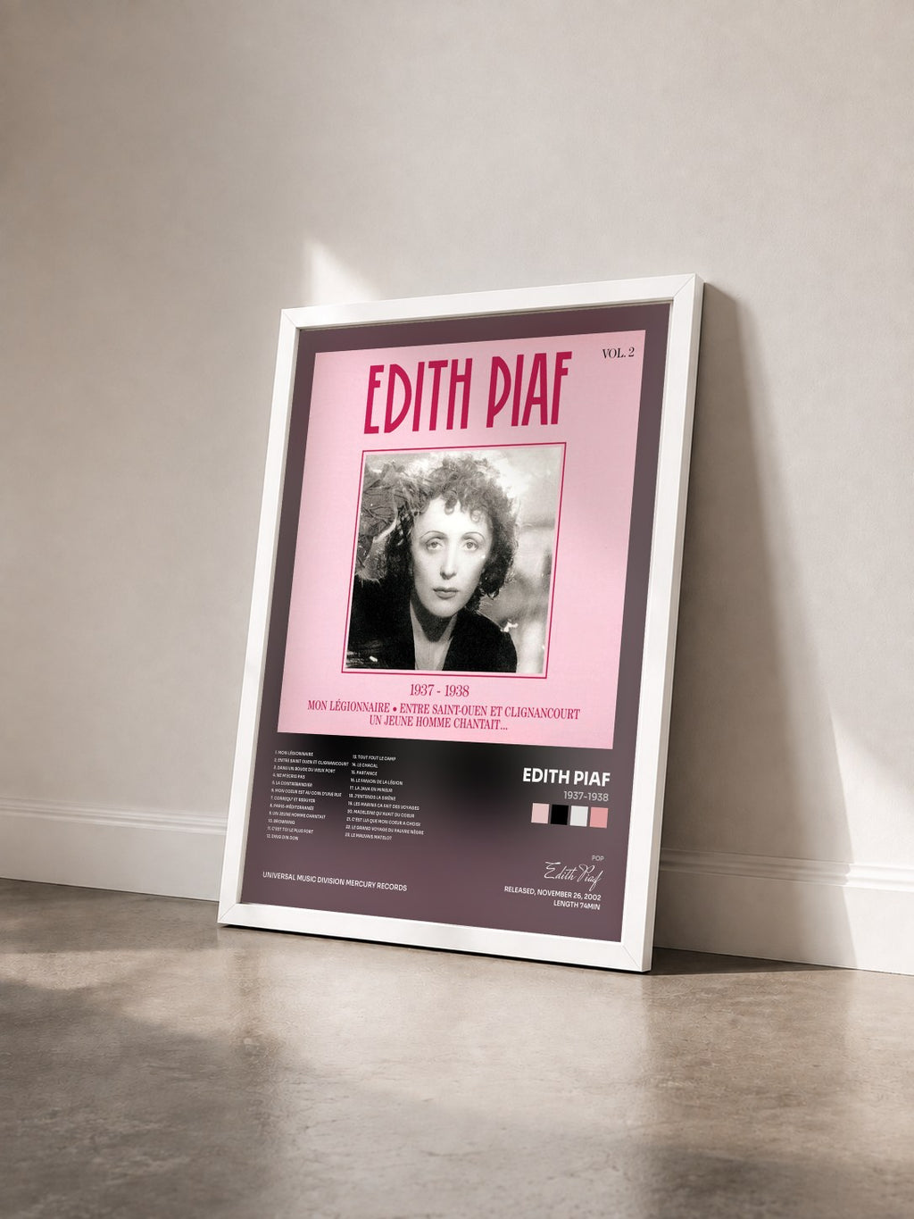 #blanc Tableau de l'album 1937-1938 de Edith Piaf vu de trois quarts, cadre blanc