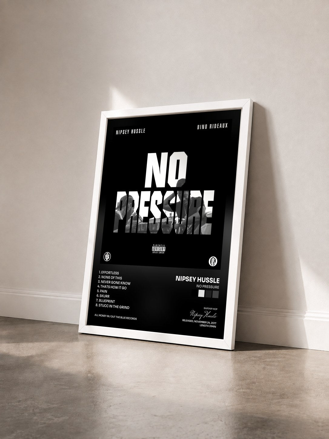 #blanc Tableau de l'album No Pressure de Nipsey Hussle vu de trois quarts, cadre blanc