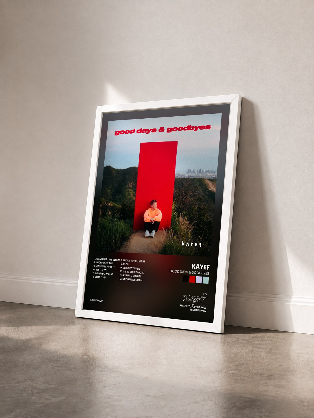 #blanc Tableau de l'album GOOD DAYS & GOODBYES de KAYEF vu de trois quarts, cadre blanc