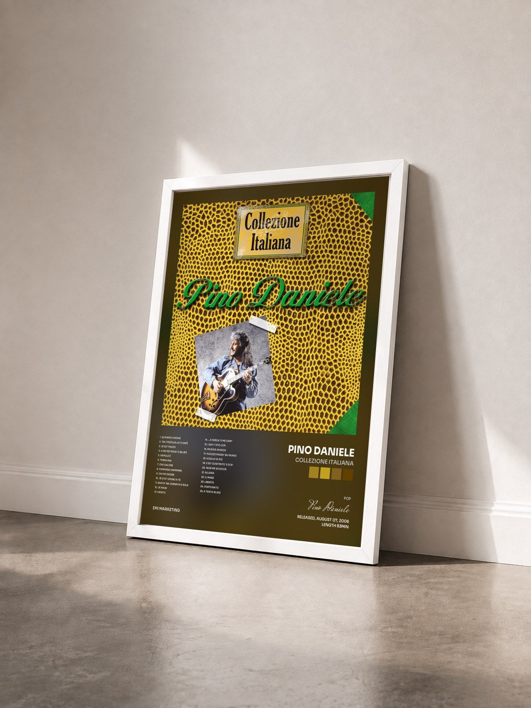 #blanc Tableau de l'album Collezione Italiana de Pino Daniele vu de trois quarts, cadre blanc
