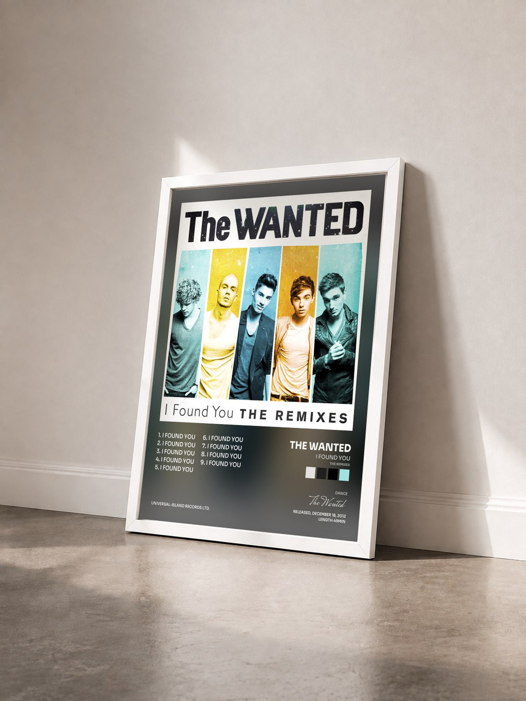 #blanc Tableau de l'album I Found You (The Remixes) de The Wanted vu de trois quarts, cadre blanc