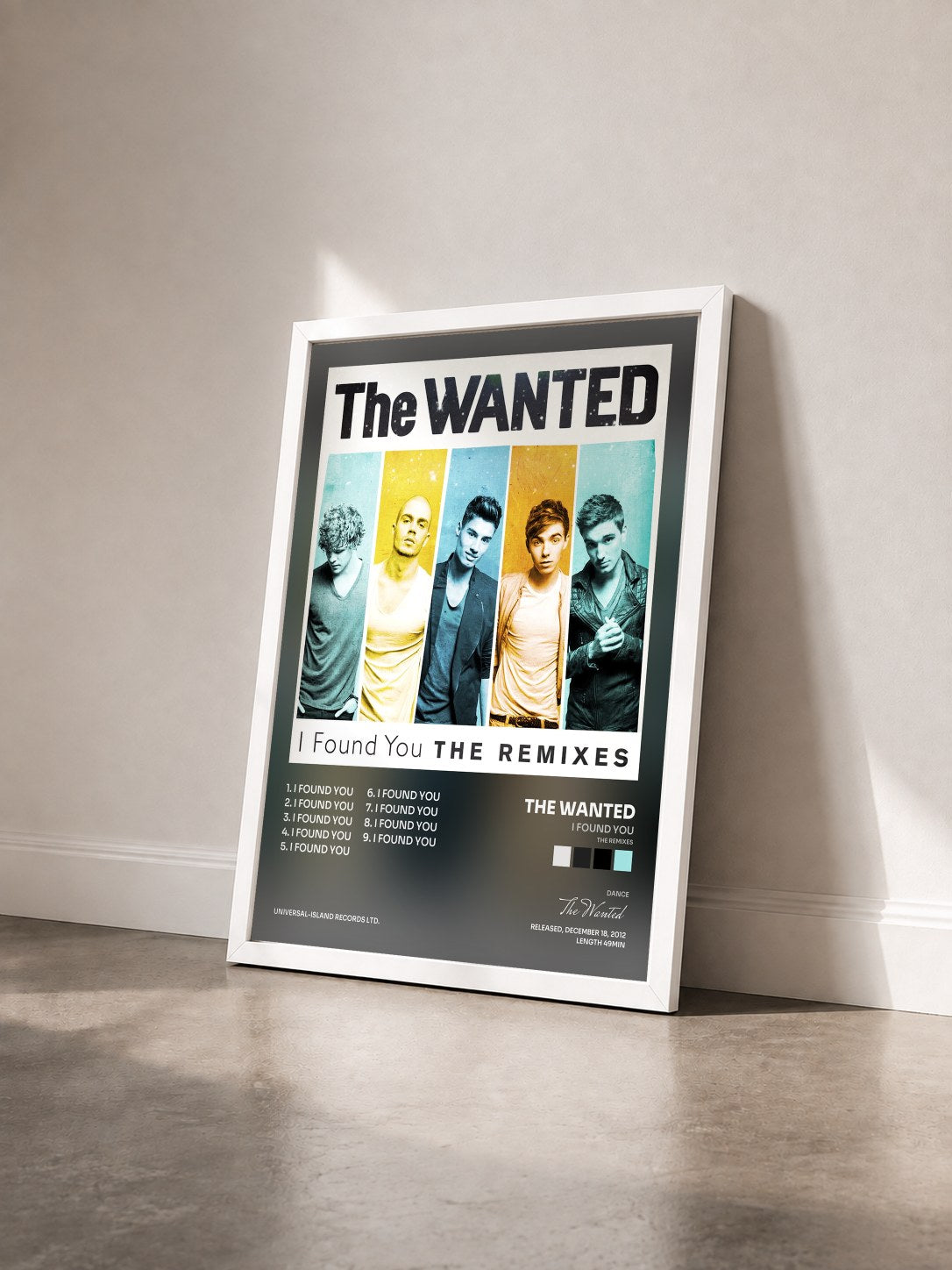 #blanc Tableau de l'album I Found You (The Remixes) de The Wanted vu de trois quarts, cadre blanc