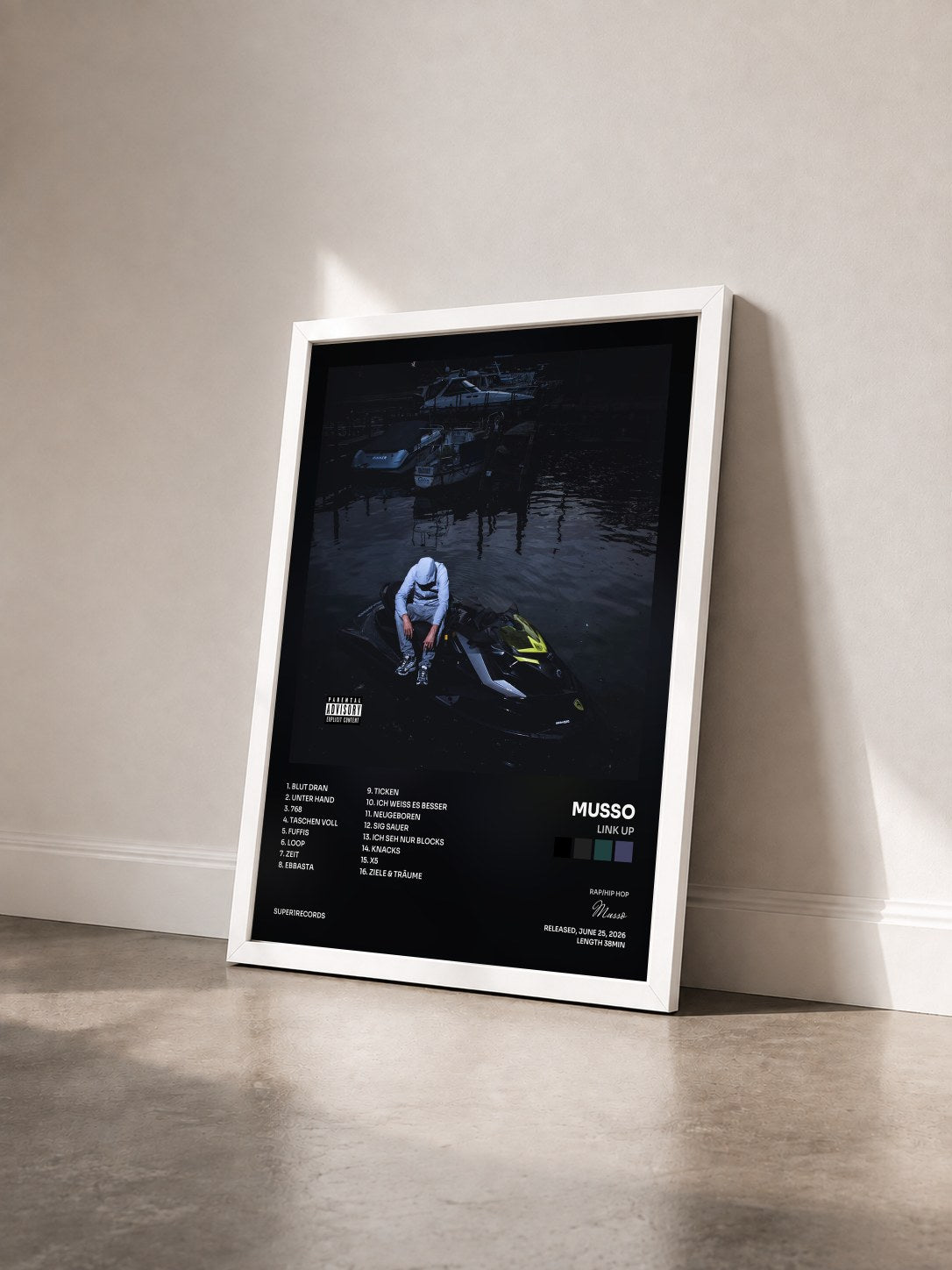 #blanc Tableau de l'album LINK UP de Musso vu de trois quarts, cadre blanc