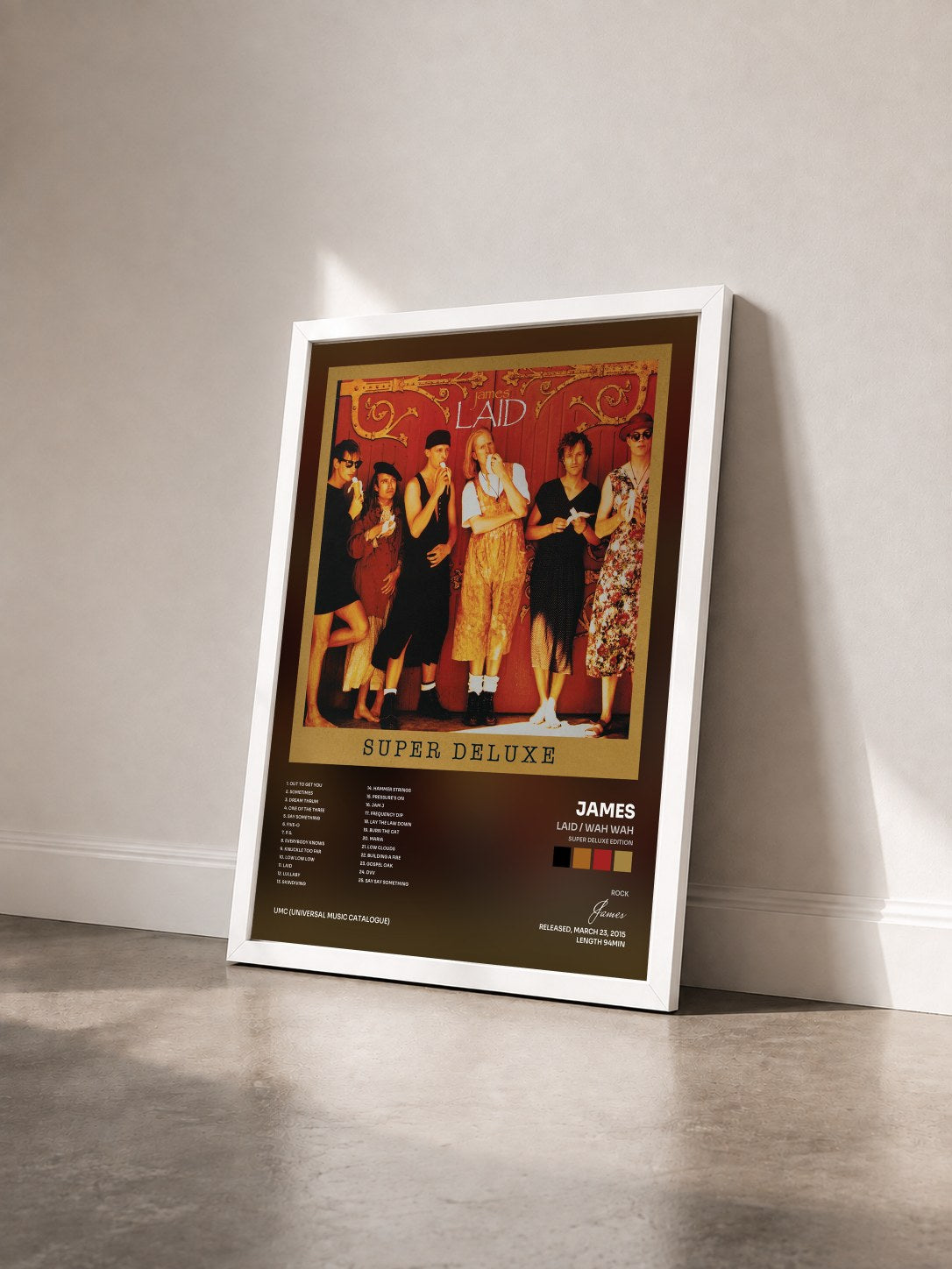 #blanc Tableau de l'album Laid / Wah Wah (Super Deluxe Edition) de James vu de trois quarts, cadre blanc