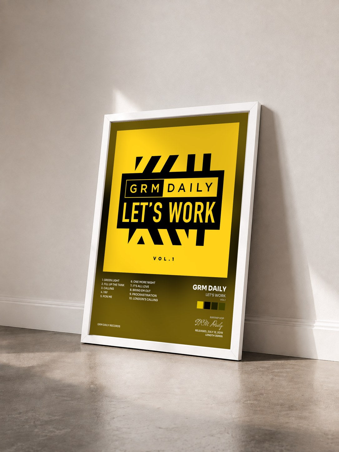 #blanc Tableau de l'album Let's Work (Vol.1) de GRM Daily vu de trois quarts, cadre blanc