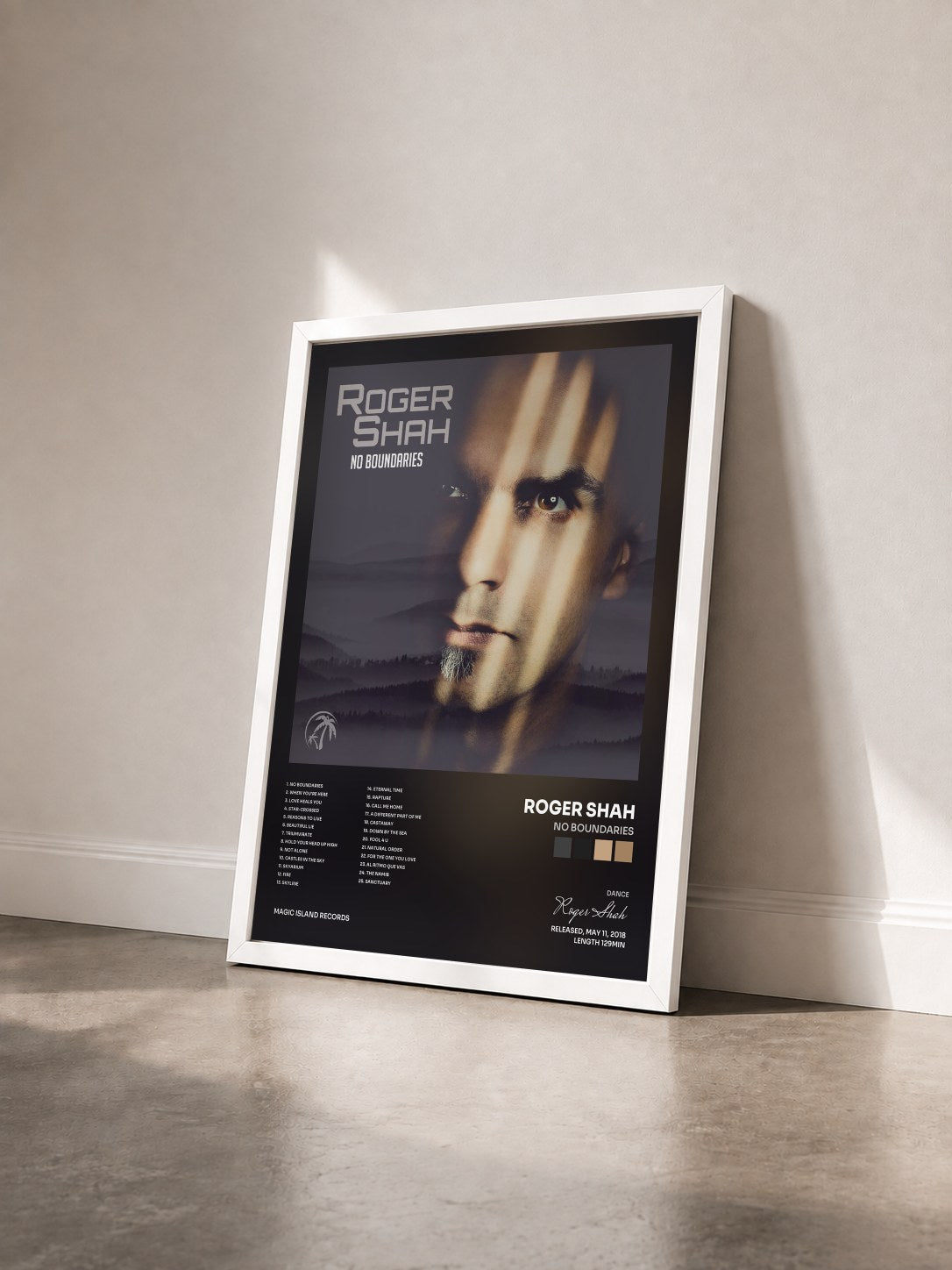 #blanc Tableau de l'album No Boundaries de Roger Shah vu de trois quarts, cadre blanc