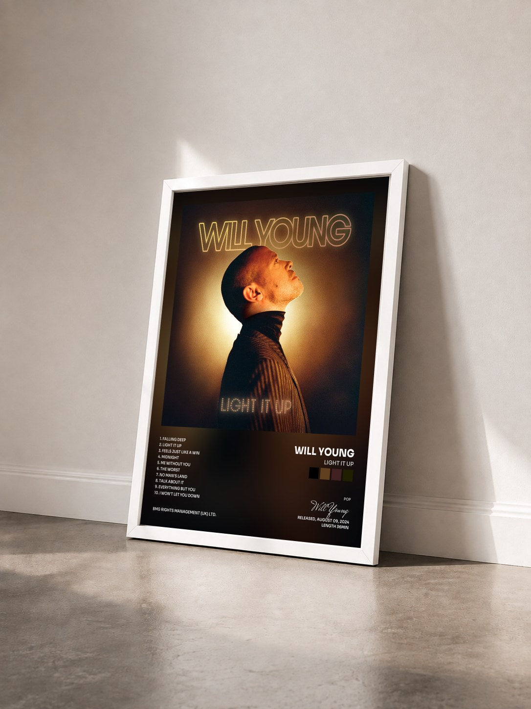 #blanc Tableau de l'album Light It Up de Will Young vu de trois quarts, cadre blanc