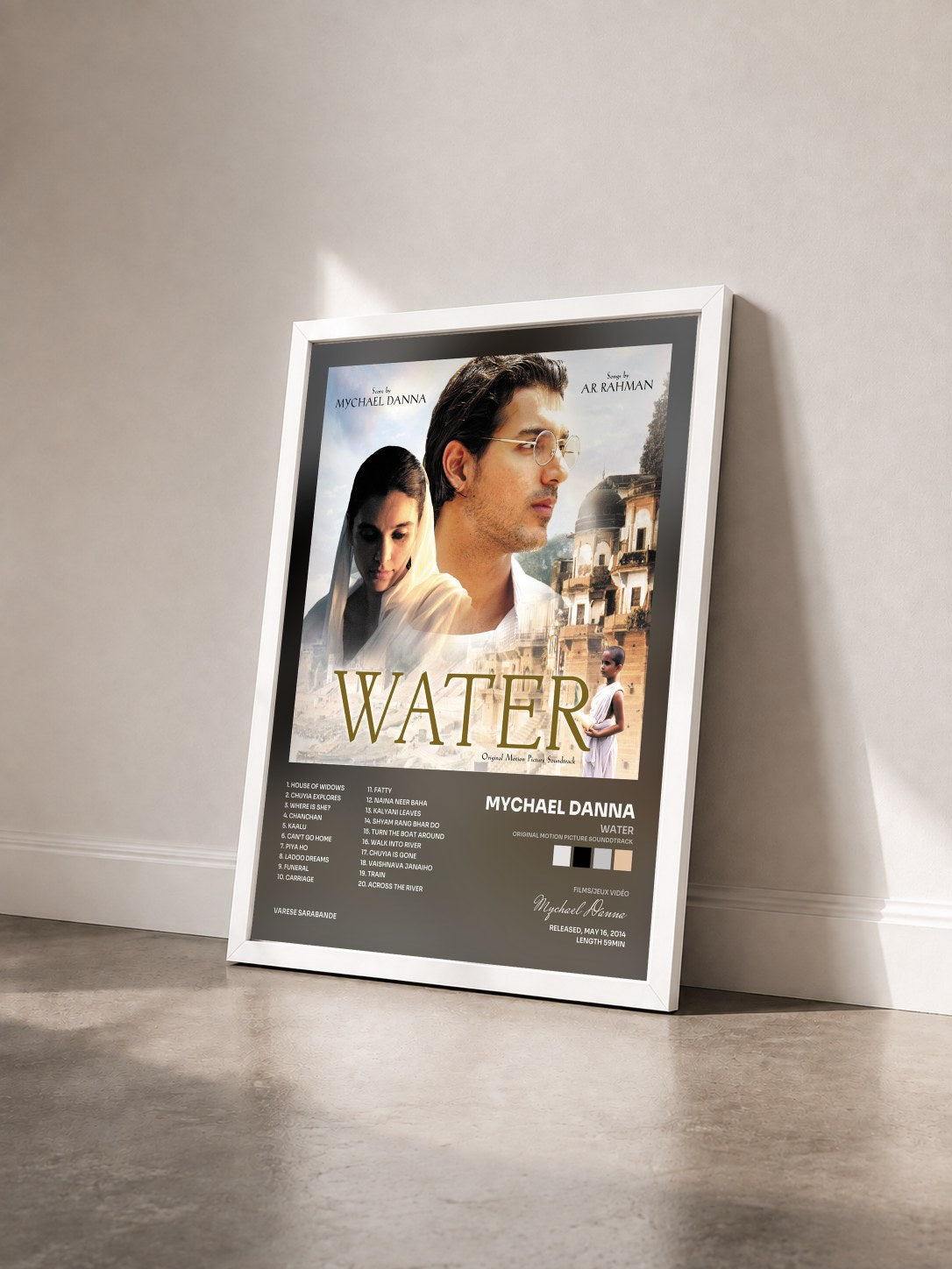 #blanc Tableau de l'album Water (Original Motion Picture Sounddtrack) de Mychael Danna vu de trois quarts, cadre blanc