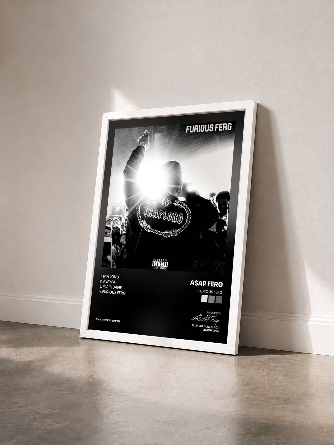 #blanc Tableau de l'album Furious Ferg de A$AP Ferg vu de trois quarts, cadre blanc