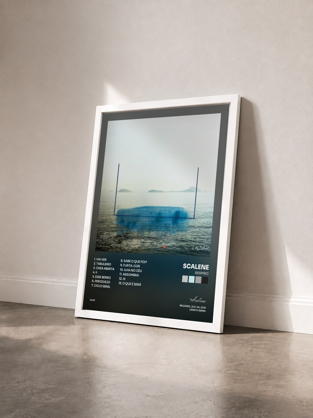 #blanc Tableau de l'album Respiro de Scalene vu de trois quarts, cadre blanc