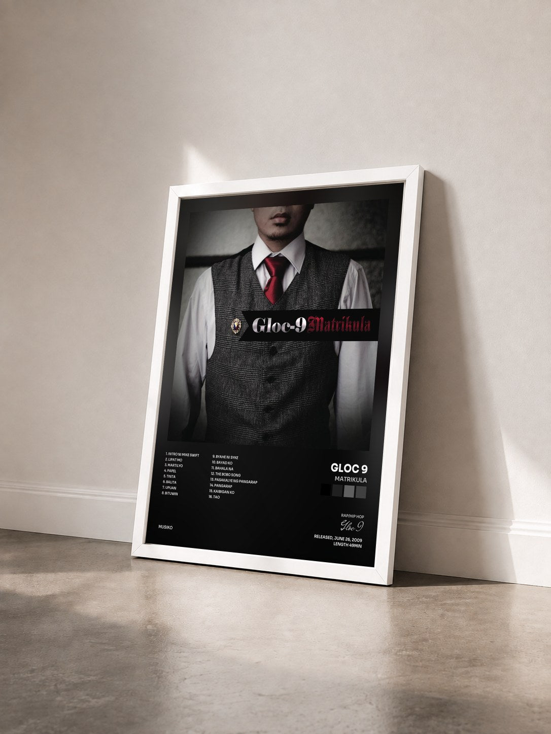 #blanc Tableau de l'album Matrikula de Gloc 9 vu de trois quarts, cadre blanc